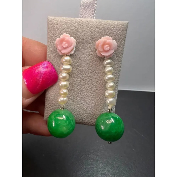 Green Jade flowers and pearl sterling silver earrings - Picture 3 of 11